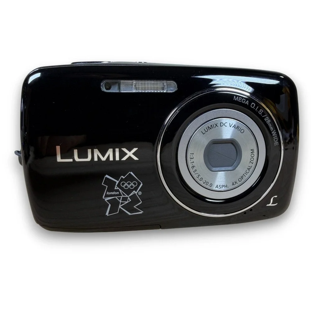 Panasonic Lumix DMC-S3 14.0MP‎ Digital Camera Bundle Black w/ Charger + Battery